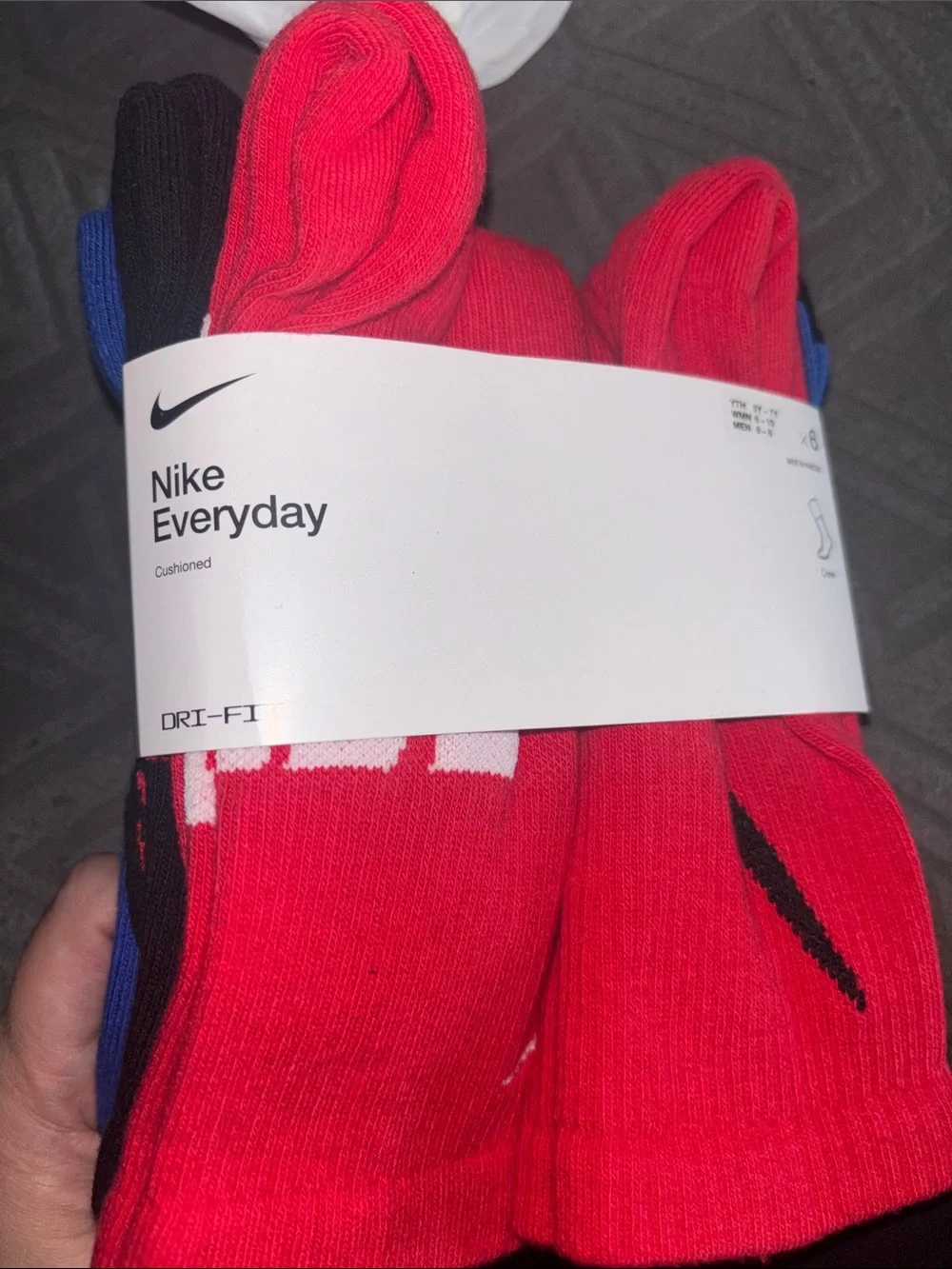 Nike Everyday Cushioned Crew Socks - Red, Black, Blue 2 6 packs
